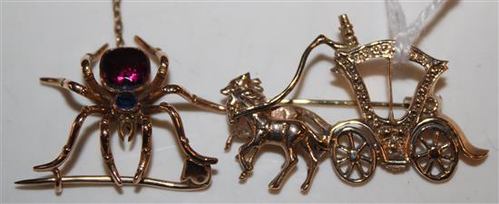 14ct gold coach & horses bar brooch & an amethyst & sapphire-set spider brooch (unmarked)